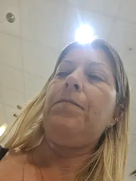 NikkiBlisss 现场XXX聊天