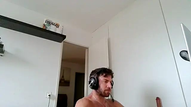 alpha-hunk Webcam-Show