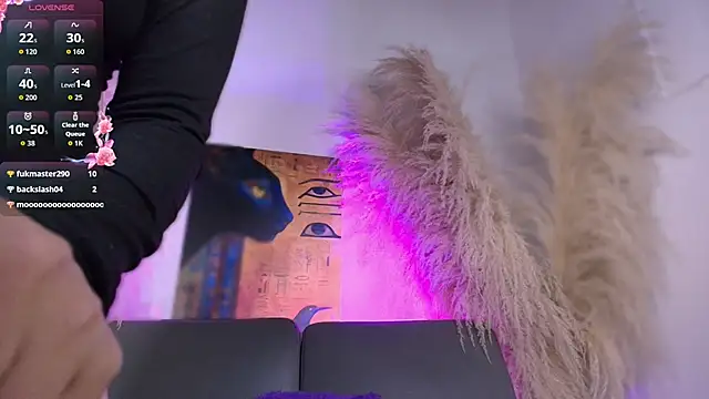 milkk_ live XXX chat