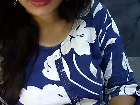 Neha_Sharma2's Live XXX Chat
