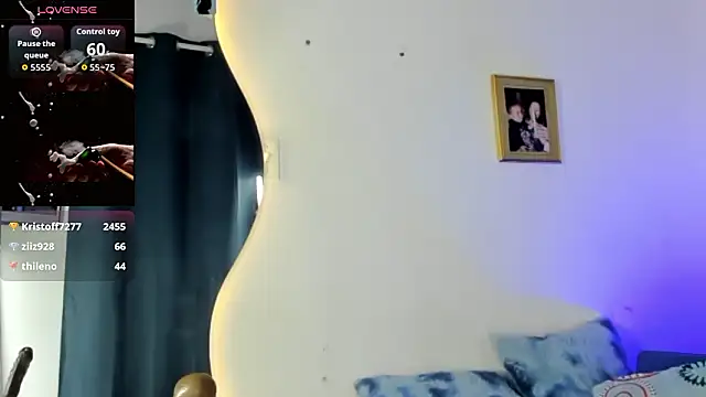 Chatroom XXX en direct de HotboyLyan