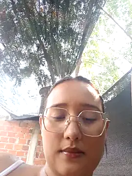 young_dairy01 Chat XXX in diretta