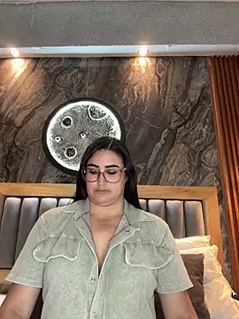 BellaPeers_ 现场XXX聊天