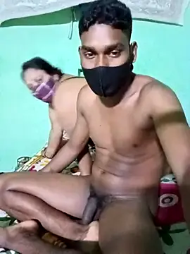 LoveOnStream: онлайн-секс-чат