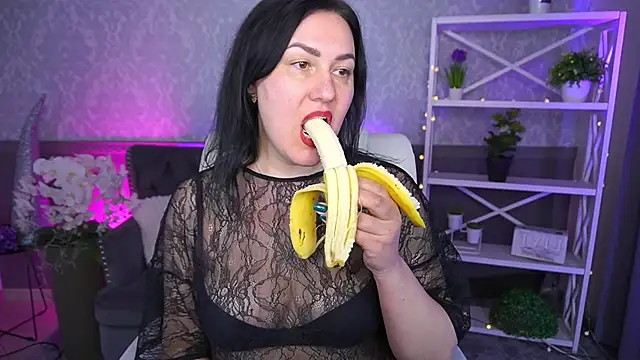 VelvetLuck Adlı Modelin Canlı XXX Sohbeti