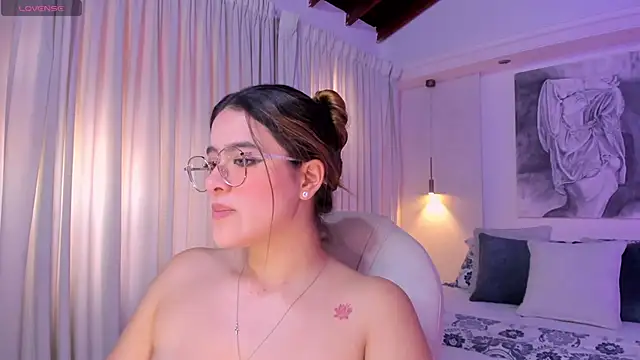 nathalie_rivers' Live XXX Chat