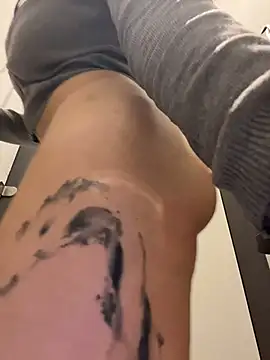 Holly_Play 即時 XXX 聊天