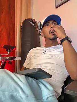 Latinmoster_boss – Naživo XXX chat