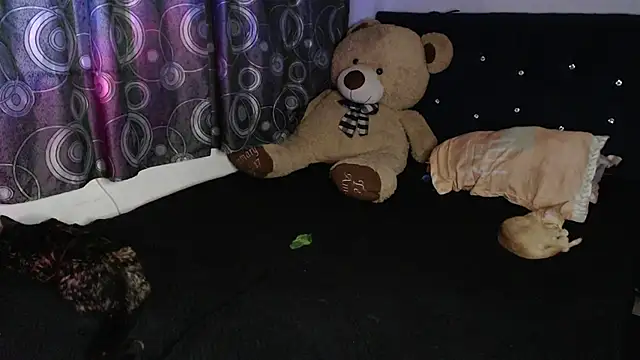 Chatroom XXX en direct de ANGELIQUE_KLANE