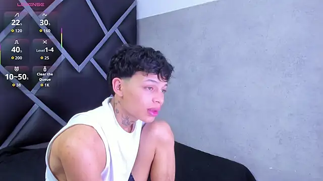 Chatroom XXX en direct de Dogan_Renzo0