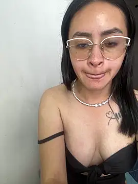 Anni_Rose Show in webcam