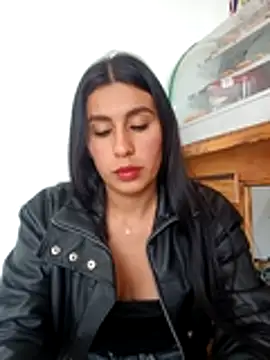 Chat +18 de charlottte_wh ao vivo