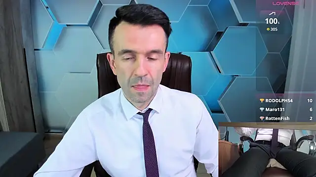 Show modela SteveTiger na web-kameri