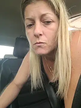 NikkiBlisss live XXX chat