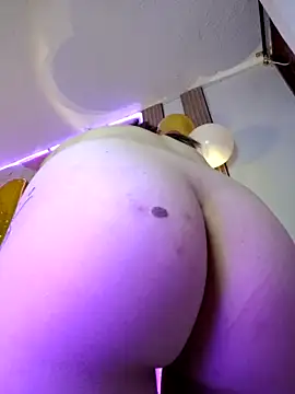 Chat XXX en directo de JessicaElowin