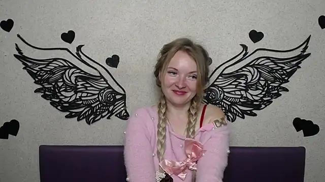 Show modela Nic0leDreams na web-kameri