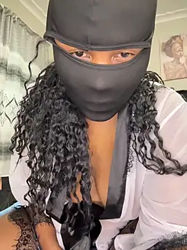 Nicole_bash Chat XXX live