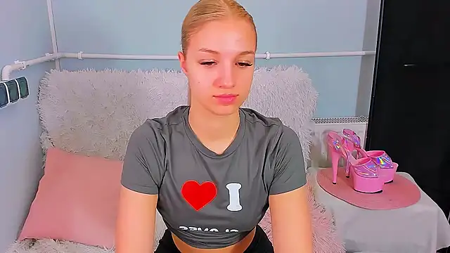 EvetteRose live XXX chat