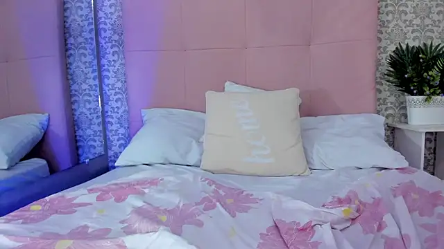 Amber_Novoa – Kamerová šou