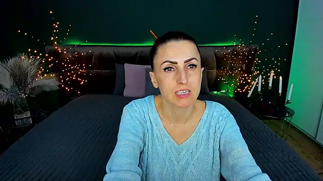 Rebecca_Diamond 现场XXX聊天