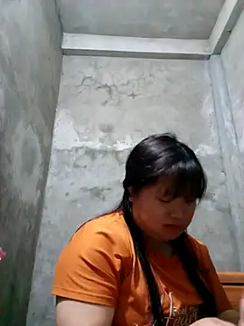 Ava-120 élő XXX-chatje