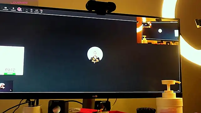 BeautifulSnake élő XXX-chatje