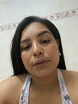 Kira33_'s Webcam Show