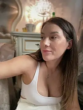 دردشة HotXMom_ الجنسية المباشرة