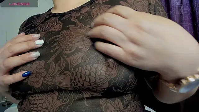 MonyCassius: онлайн-секс-чат