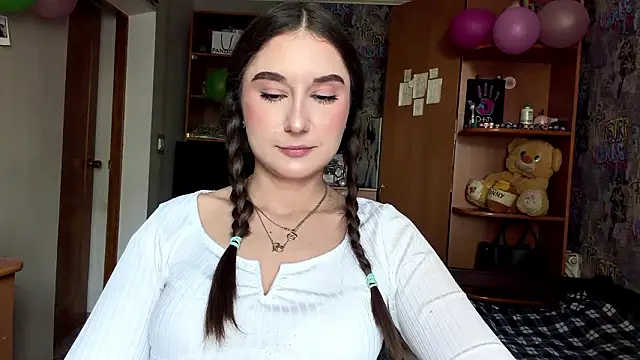 poly_princess' Live XXX Chat