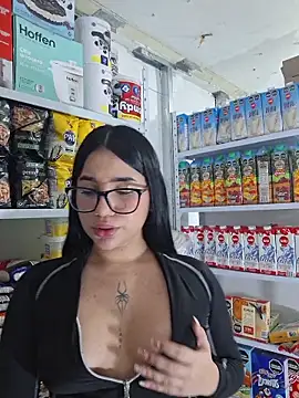 Katia_sweetx: διαδικτυακό σόου στην κάμερα