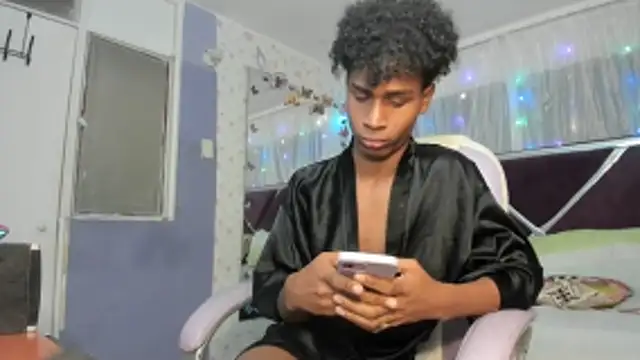 Santy_bigcock_01のライブXXXチャット