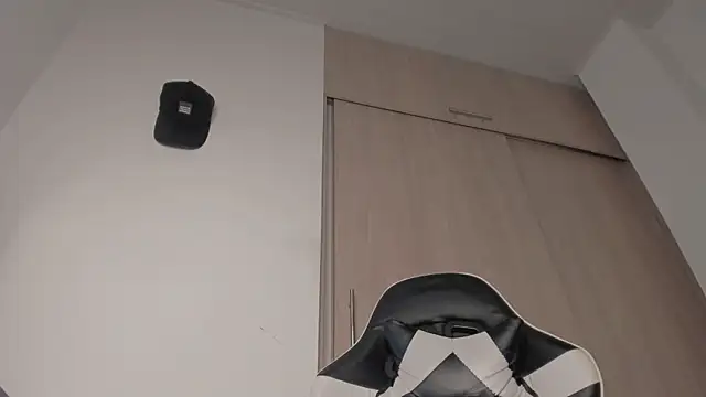 Axel__Blaze Webcam Show