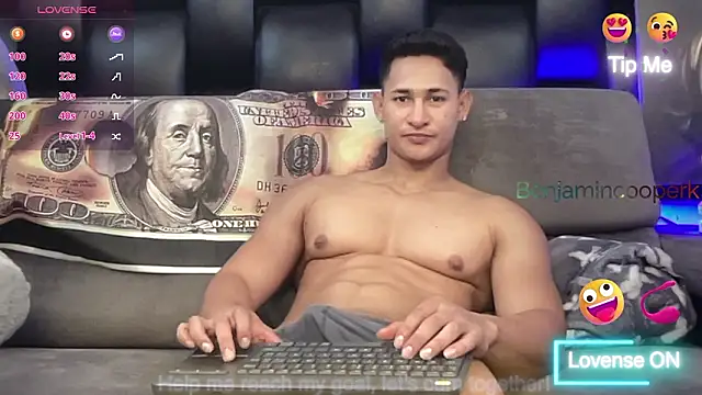 BenjaminCooperkのウェブカメラショー