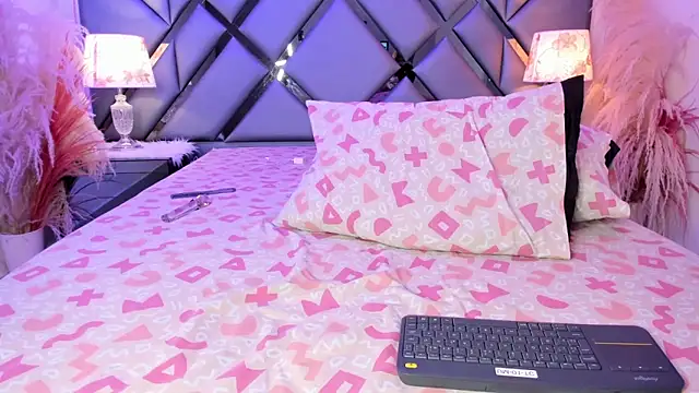 แชท XXX สดของ Milan_LewisS