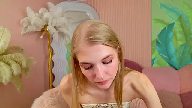 4example_Chloe Chat XXX live