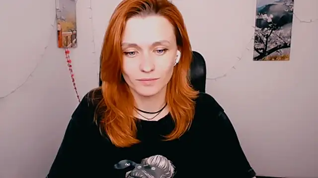 PeppyMia Chat XXX live
