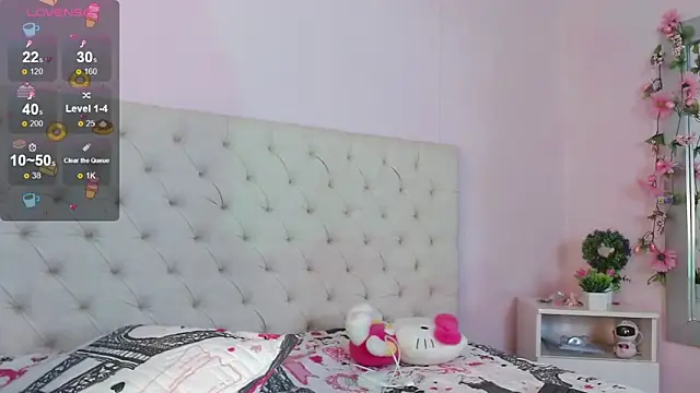 kiity_horny_ Chat XXX live