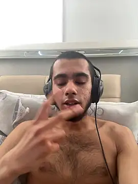 iLoveGirlsOnlyStr8Asf Webcam Show