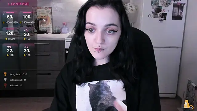 linaa__tyaan – Live XXX-chat