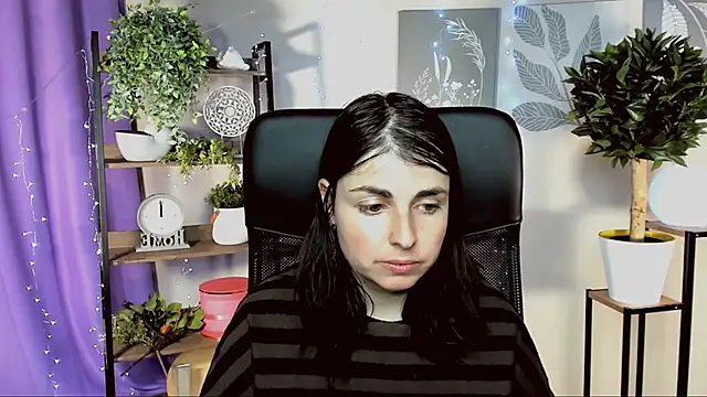 MartaEdams: απευθείας συνομιλία ΧΧΧ