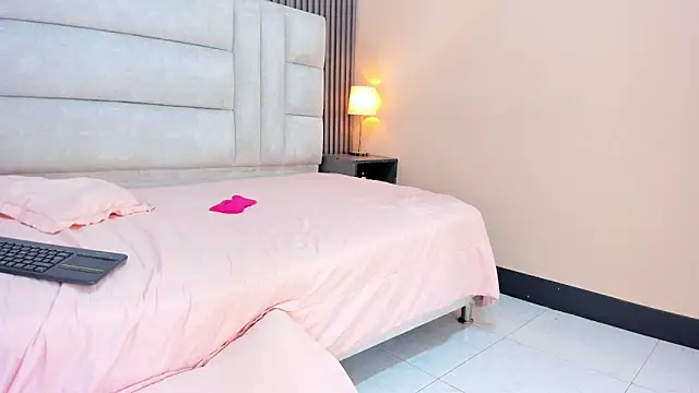 EYMI_TOMSOM 现场XXX聊天