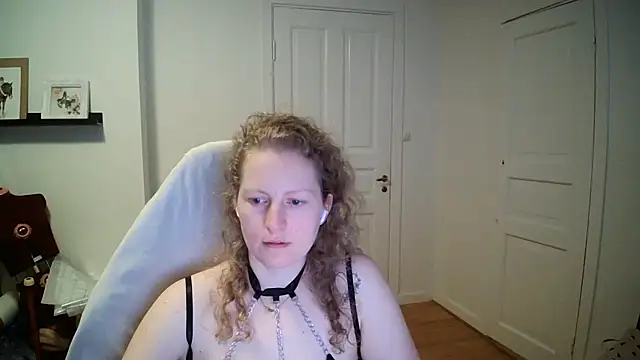 Chat XXX en directo de Girlnina-1995