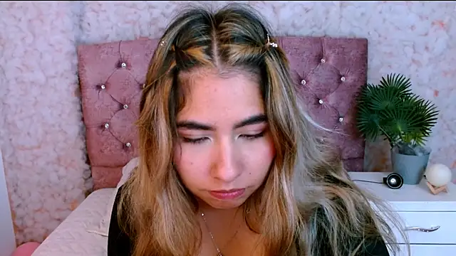 Sofiazaf_ Chat XXX in diretta