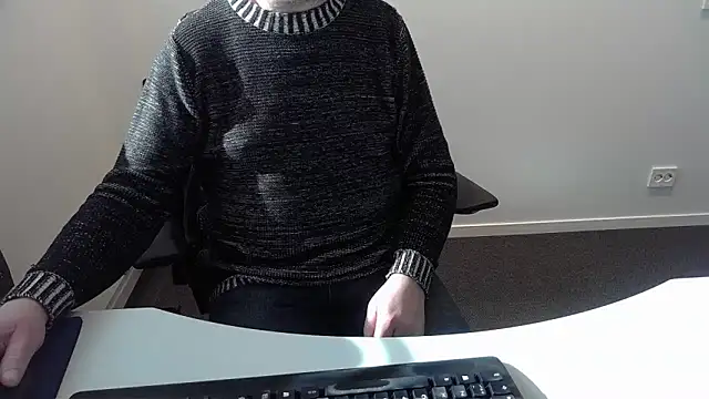 Buggemann Adlı Modelin Canlı XXX Sohbeti