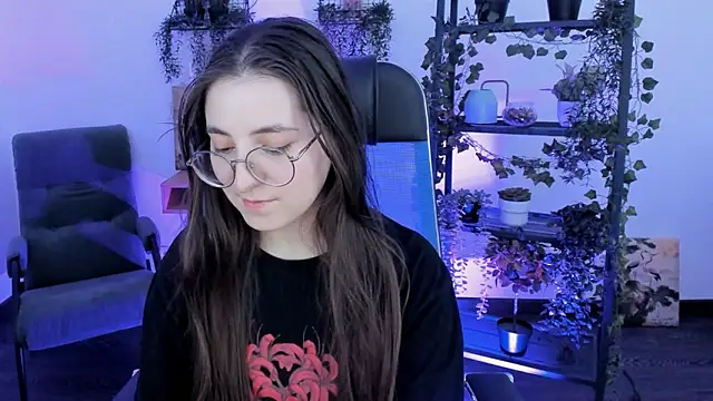 دردشة VirtuallVoyant الجنسية المباشرة