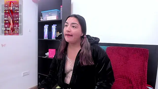 lexyy24 Adlı Modelin Canlı XXX Sohbeti