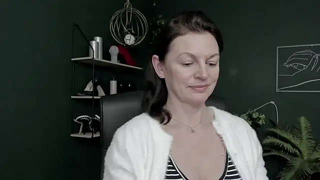 VivianWILDn Live XXX chat