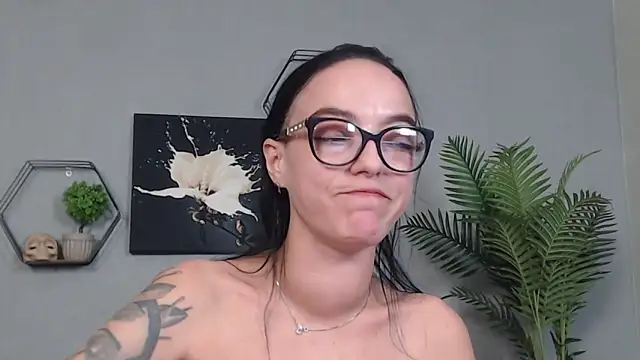 IzabelllNoir élő XXX-chatje