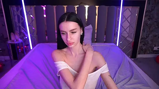 Snow_WhiteeeX Adlı Modelin Canlı XXX Sohbeti